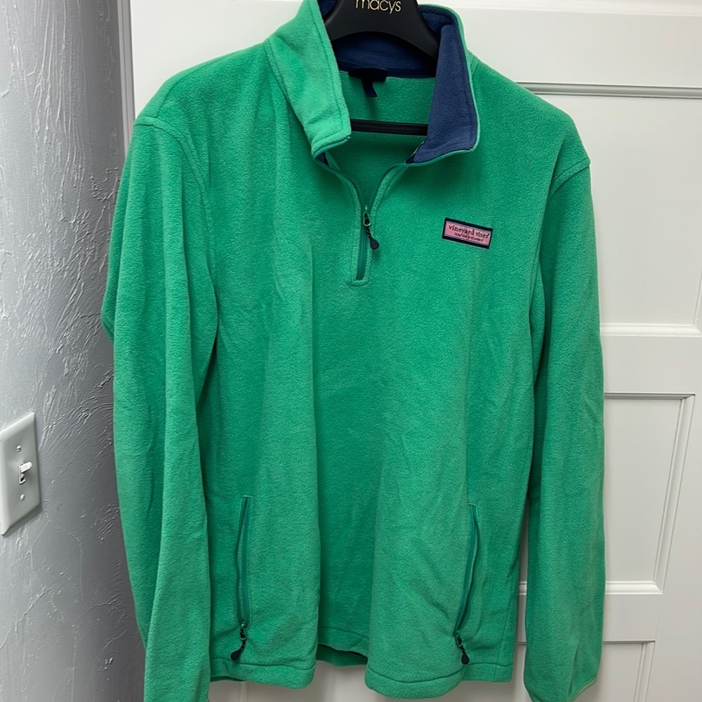 100% polyester Kelly green vineyard vines zip up